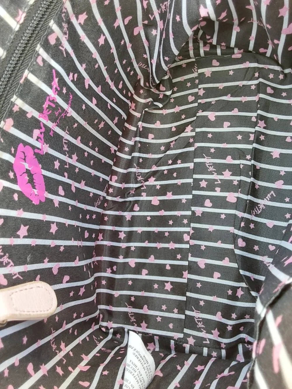 BETSEY JOHNSON PINK PURSE BEAUTIFUL